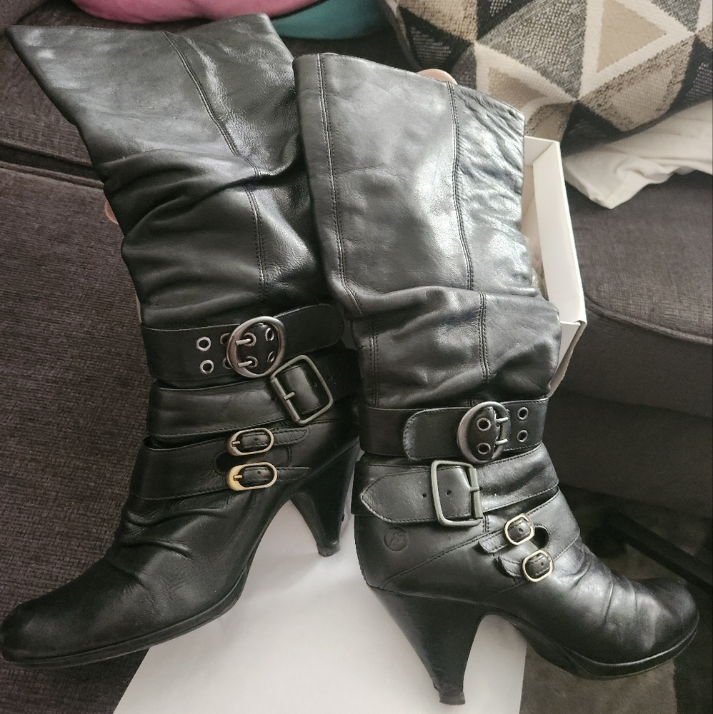 Black Leather Buckle Boots